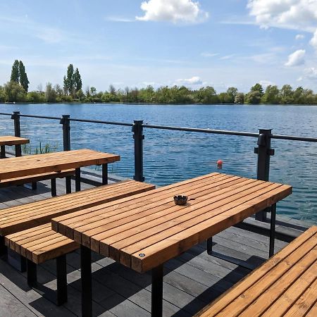 Chichester Lakeside Self-Catering Holiday Home Buitenkant foto