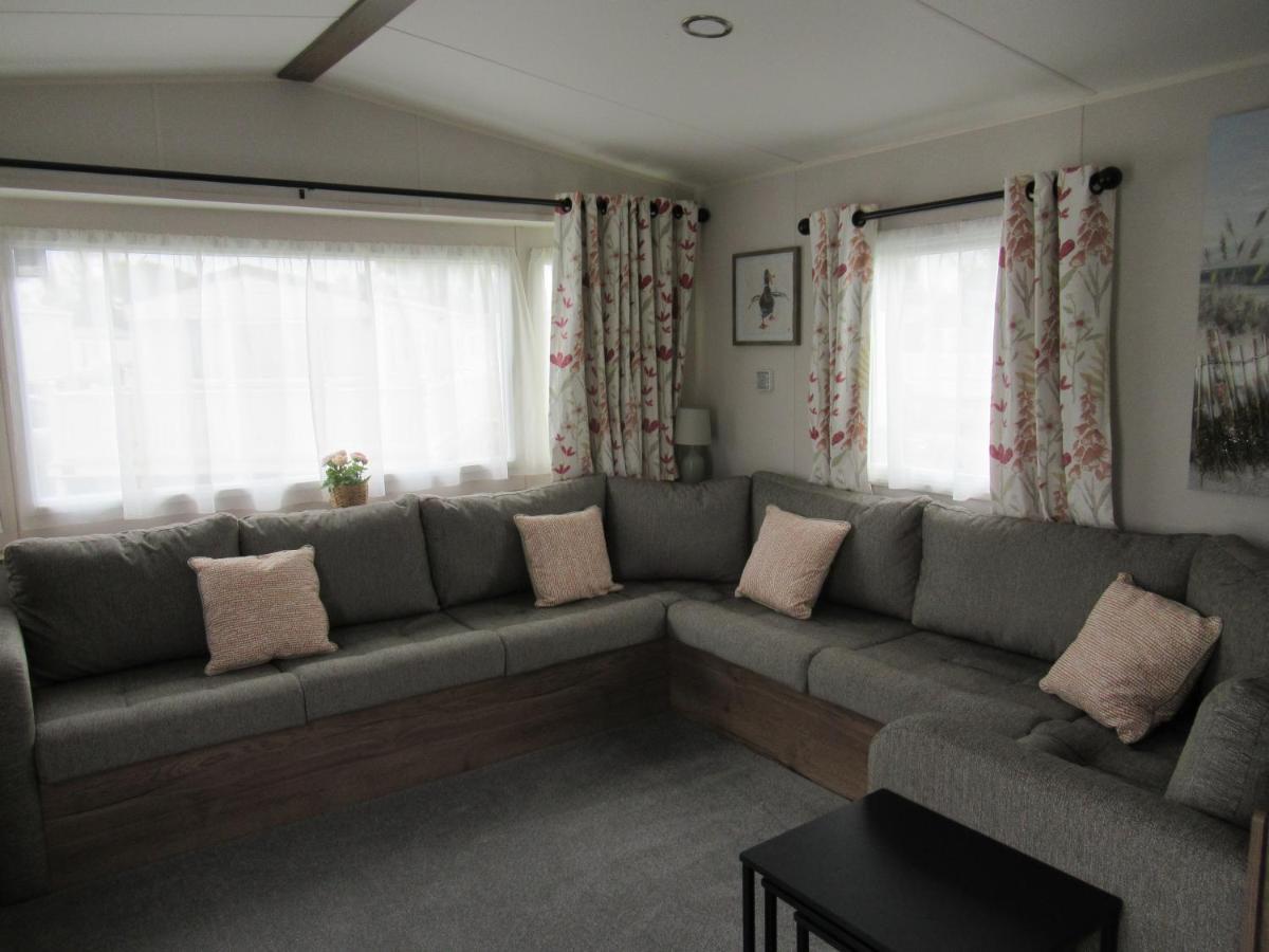 Chichester Lakeside Self-Catering Holiday Home Buitenkant foto